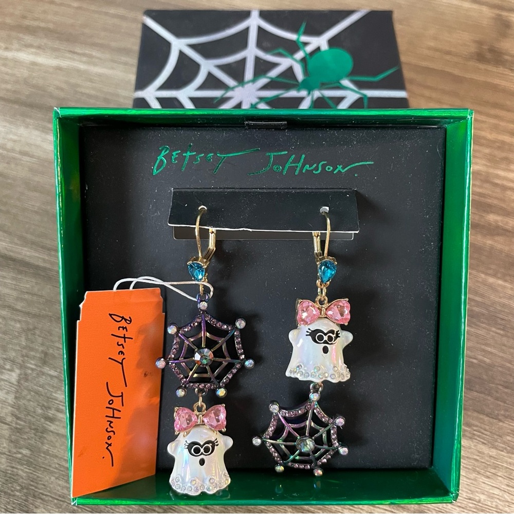 NIB! BETSEY JOHNSON Sparkling HALLOWEEN Spider Web GHOST Dangle PIERCED EARRINGS